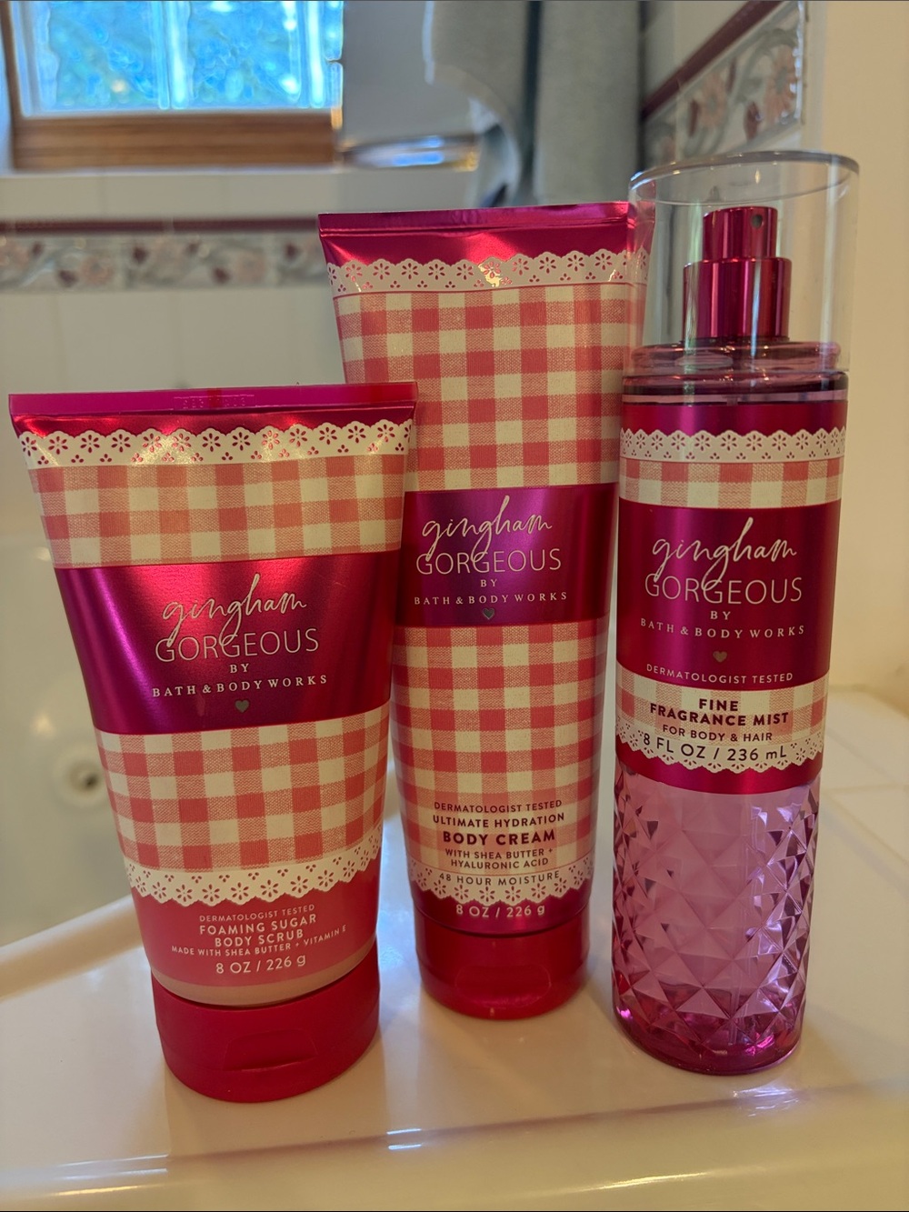 Bath & Body Works Gingham Gorgeous Fine Fragrance Mist, Body Cream & Scrub NWT